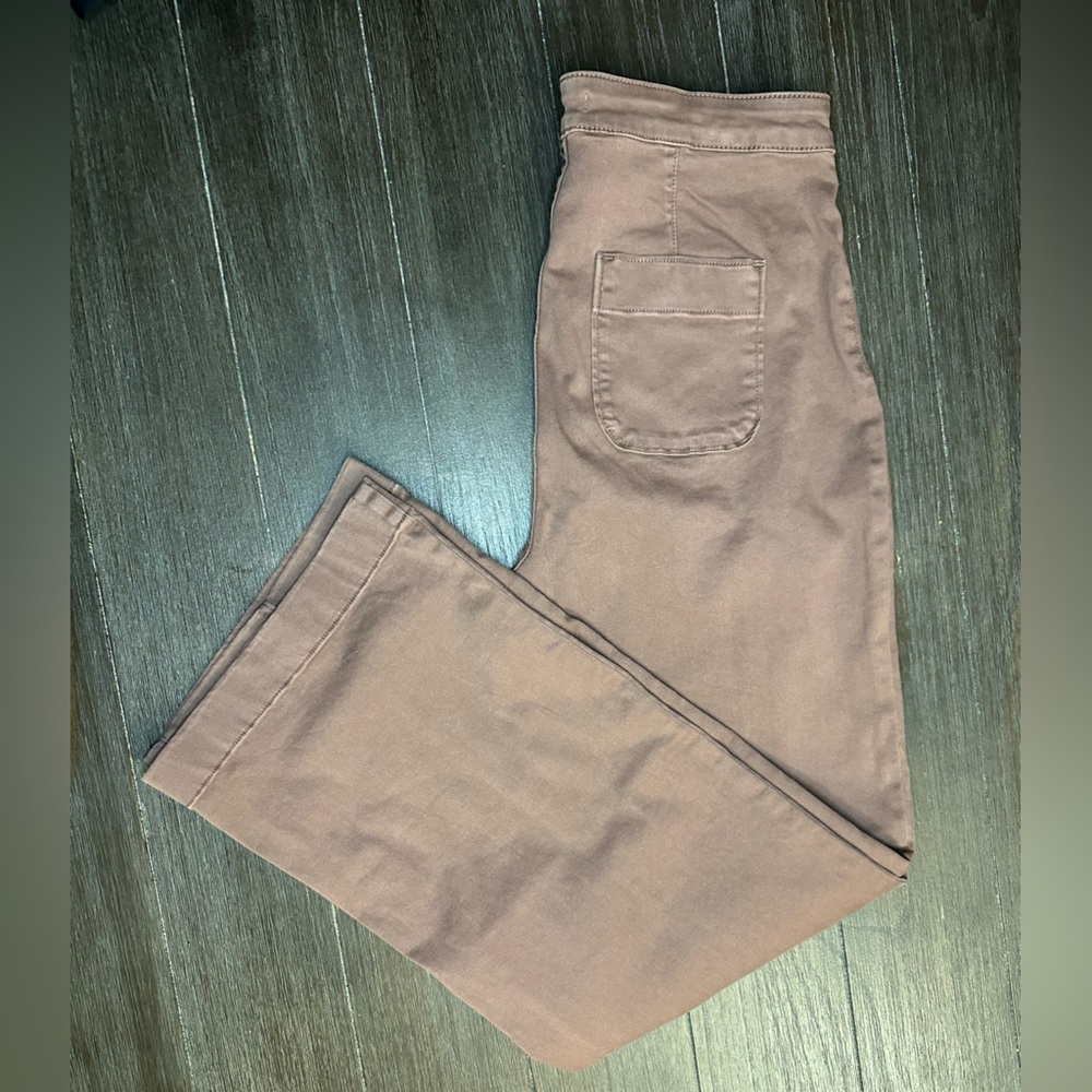 LC Lauren Conrad Women’s Brown high waisted pants